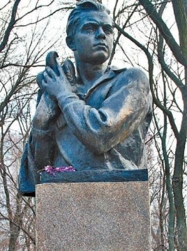 Памятник Вити Черевичкину - Алексей Александрович Крекотнев-Тимеркаев